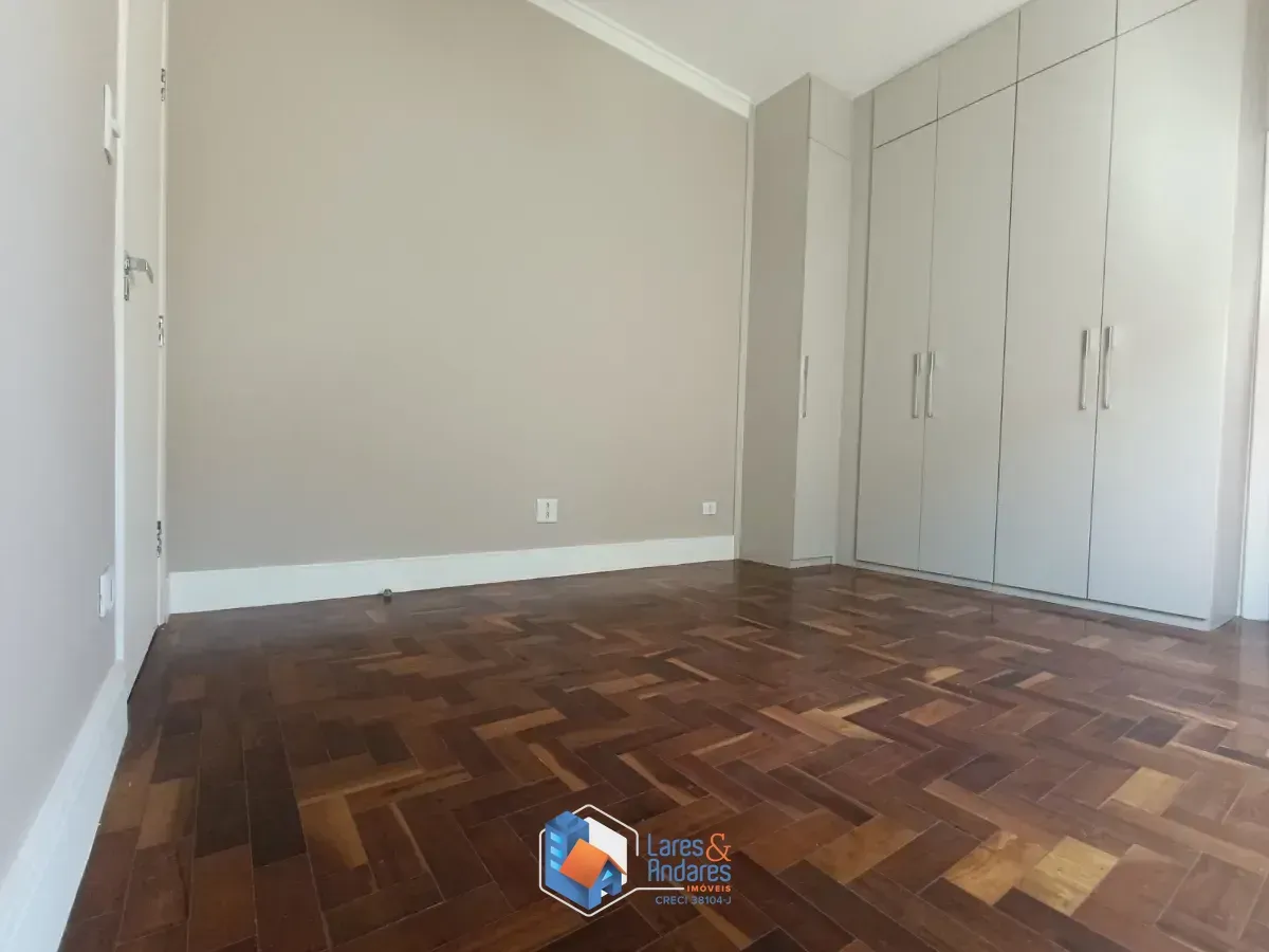 Imagem Casa para venda em Horto Florestal com 4 quartos, sendo 2 suítes, 156m²