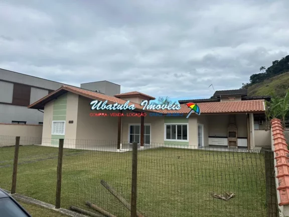 Imagem Linda casa com 03 dormitórios - Cond. Fechado - Bairro Horto