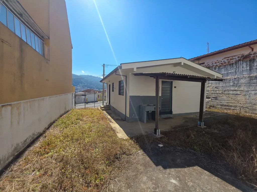 Imagem Casa com 2 quartos a venda no bairro Jardim São Paulo em Poços de Caldas - MG