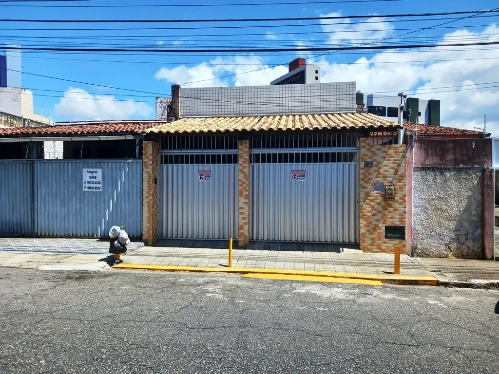 Foto do imóvel Casa com 3 Quartos à Venda, 173 m² em Rua Meira e Sá