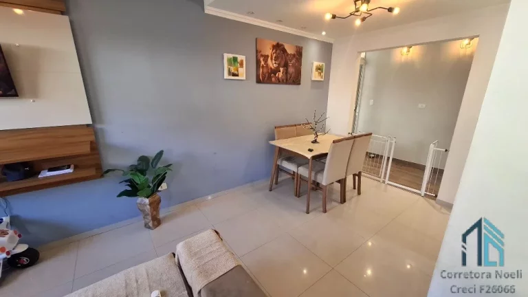 Imagem Sobrado em condomínio, Semi mobiliado 03 quartos c/suíte, closet, no Uberaba em Curitiba PR