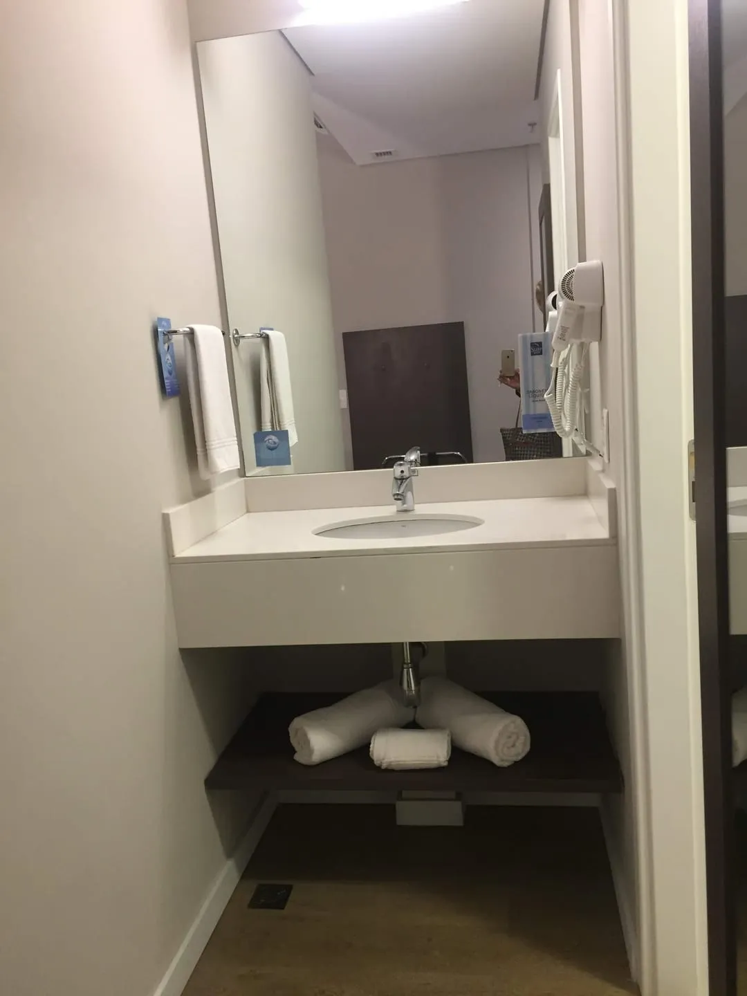 Imagem Apartamento à venda 1 Quarto, 1 Suite, 1 Vaga, 54728M², Chácara Galega, Pindamonhangaba - SP | HOTEL SLEEP INN
