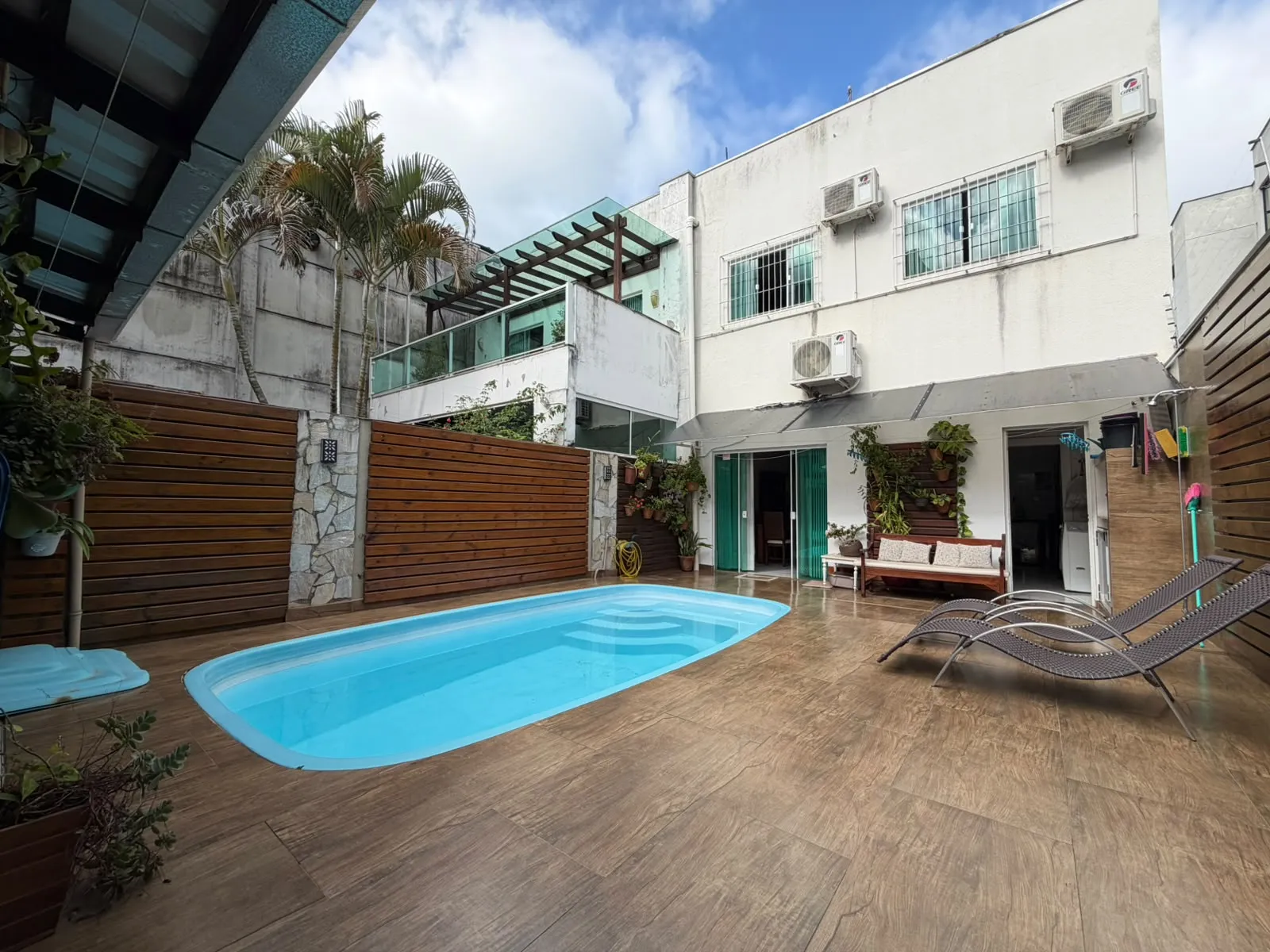 Imagem Casa à venda com 200m2 por R$ 2.800.000,00