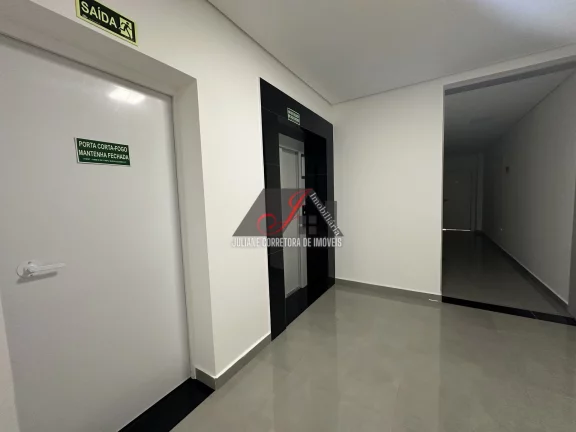 Imagem Apartamento Studio à venda no Edifício Gabardo, Bairro Capão Raso em Curitiba/PR.