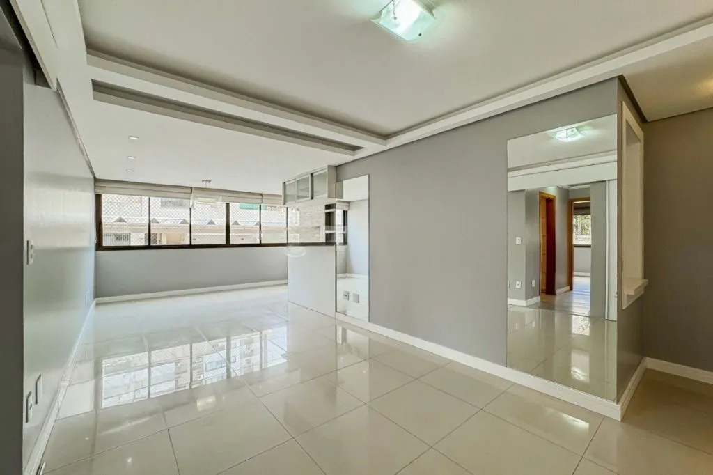 Apartamento 3 Dorm com Suíte e 2 Vagas no Cristo Redentor