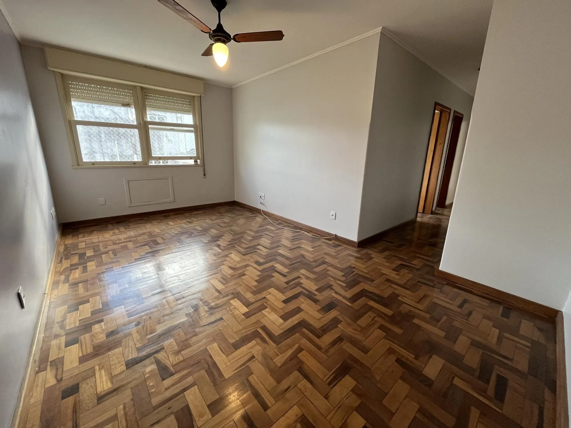 Imagem Apartamento de 2 quartos, opção 3º quarto ou gabinete e 1 vaga de garagem