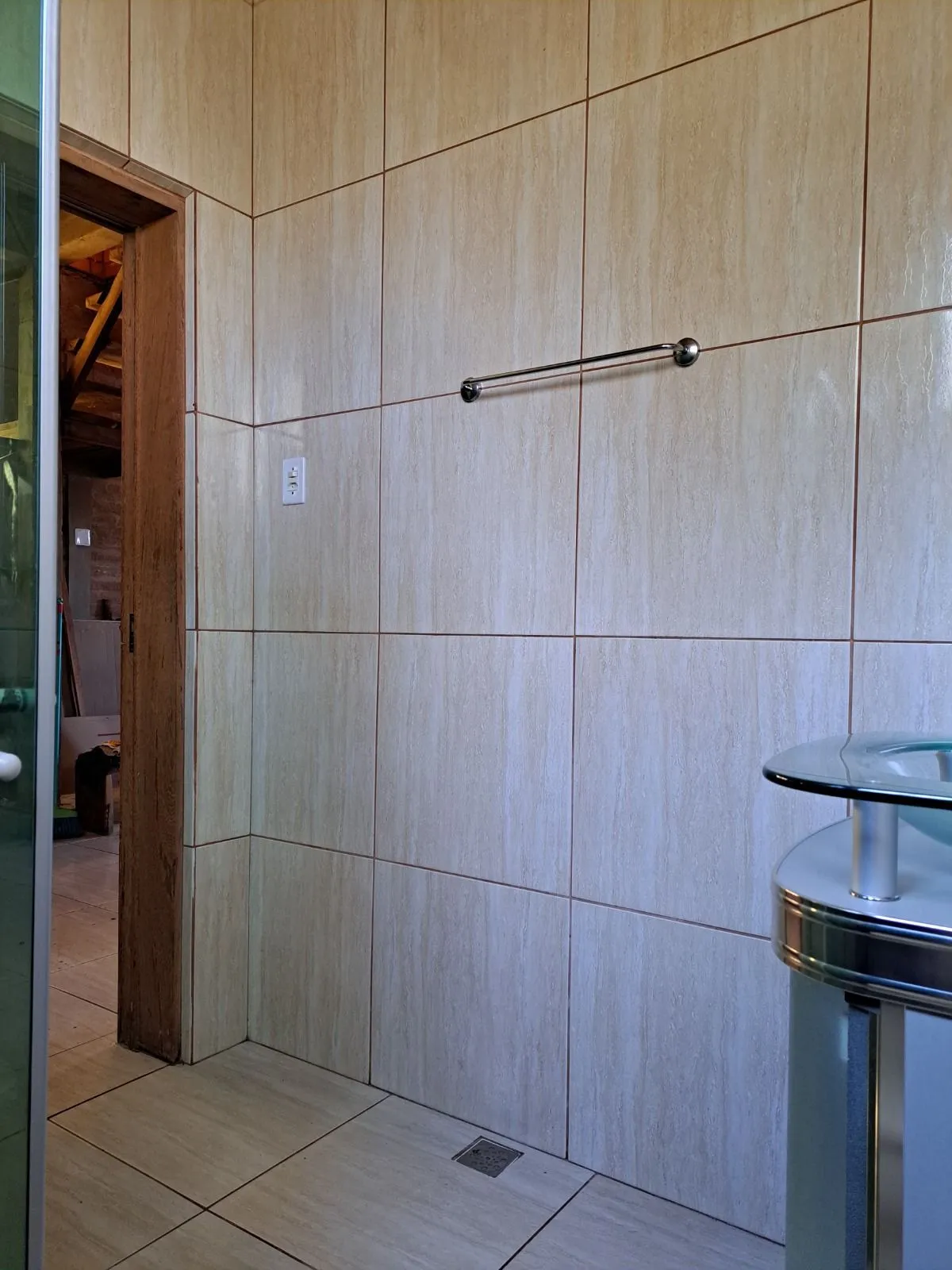 Imagem Sobrado 200m² privativos, 4 dormitórios 1 suíte e 2 vagas cobertas - Gravataí