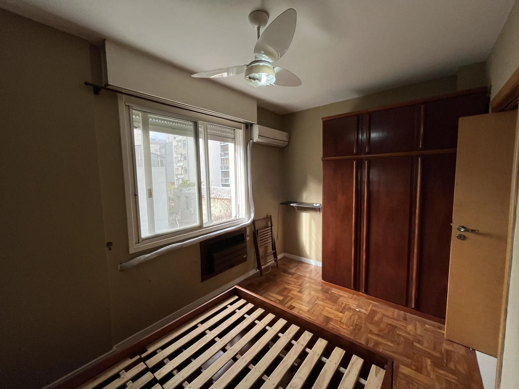Imagem Apartamento de um quarto e uma vaga de garagem no Centro de Porto Alegre