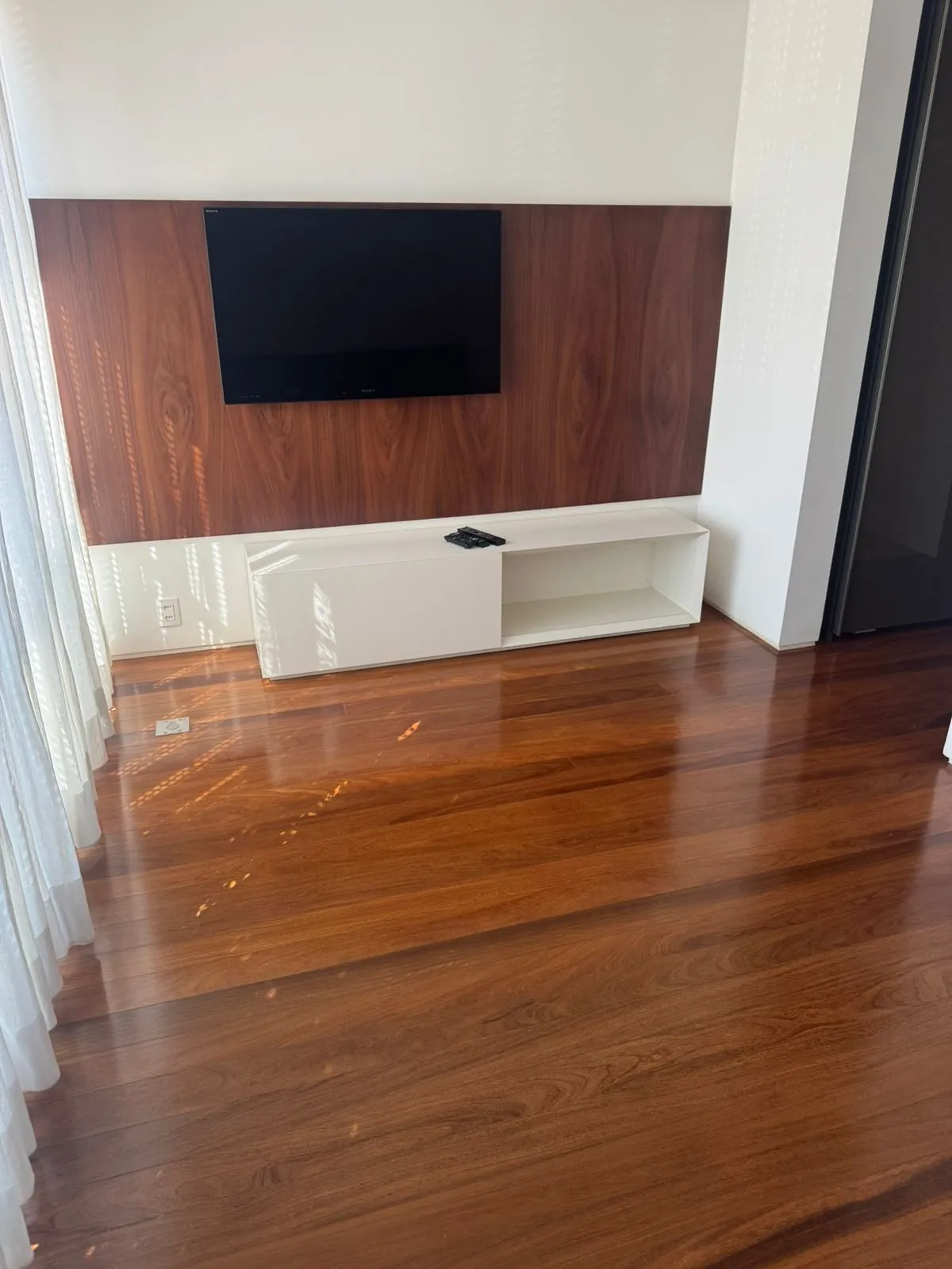 Imagem Casa à Venda na Vila Fasano do Lago com 4 Suítes no Cond. Fazenda Boa Vista