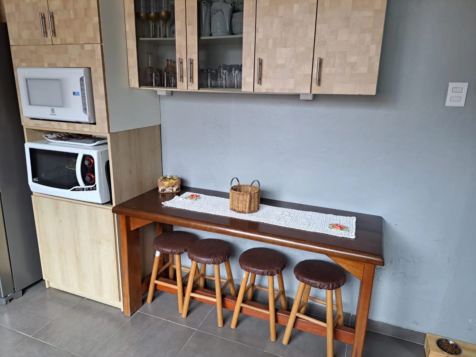 Imagem Casa com 02 quartos (01 suíte), 03 vagas no Bairro Sarandi em Porto Alegre