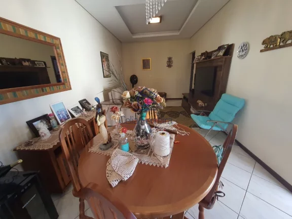 Imagem Casa à venda na Martim de Sá com piscina, área gourmet e ótima localização.