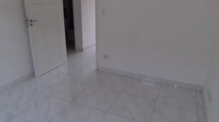 Imagem Apartamento bem localizado com 2 dormitórios, ideal para quem busca qualidade de vida no Bairro Canto do forte. Á venda na Imobiliária Consulte Imóveis.