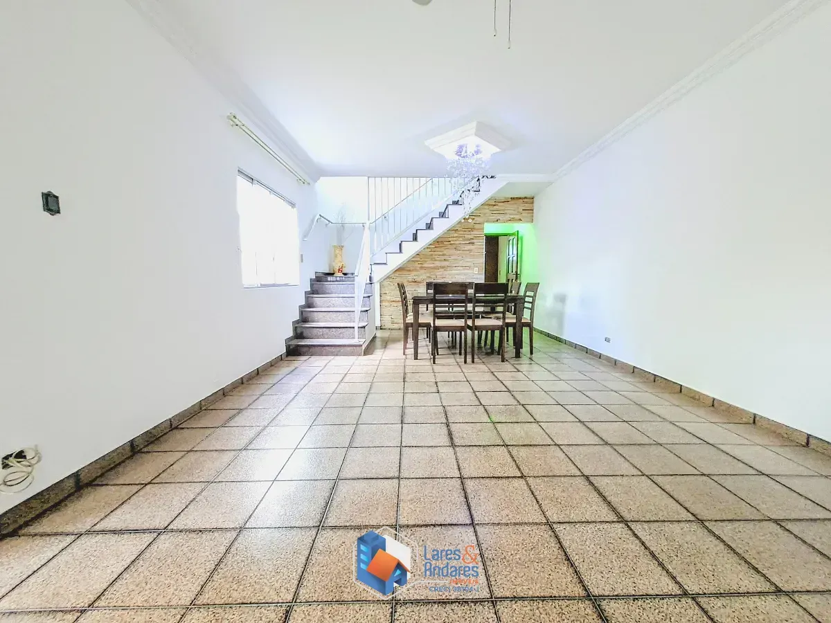 Imagem Sobrado para venda em Chora Menino com 3 quartos, sendo 1 suíte, 187m²