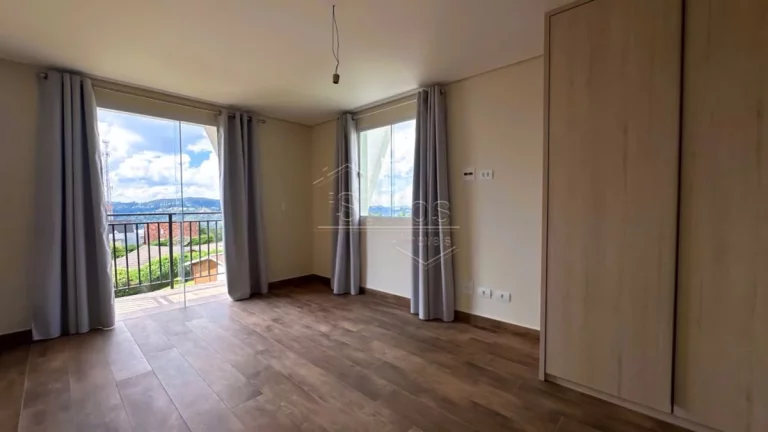 Imagem Casa de Condomínio em Campos do Jordão