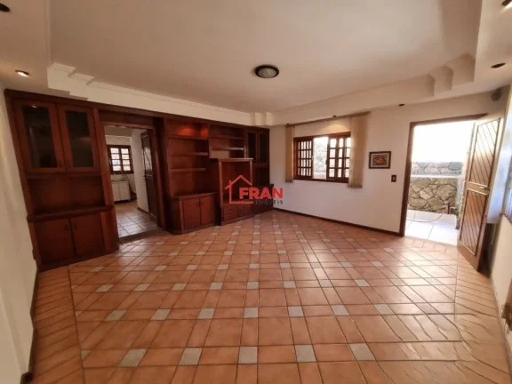 Imagem Belíssima Casa Alto Padrão em Condomínio fechado no Córrego