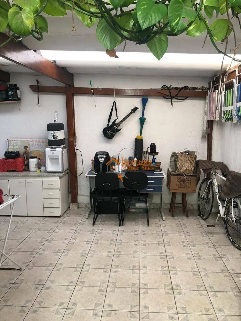 Imagem Casa com 3 dormitórios à venda, 166 m² por R$ 750.000,00 - Vila Rosália - Guarulhos/SP