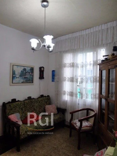 Imagem Casa para Venda - 90m², 3 dormitórios, 1 vaga - Partenon