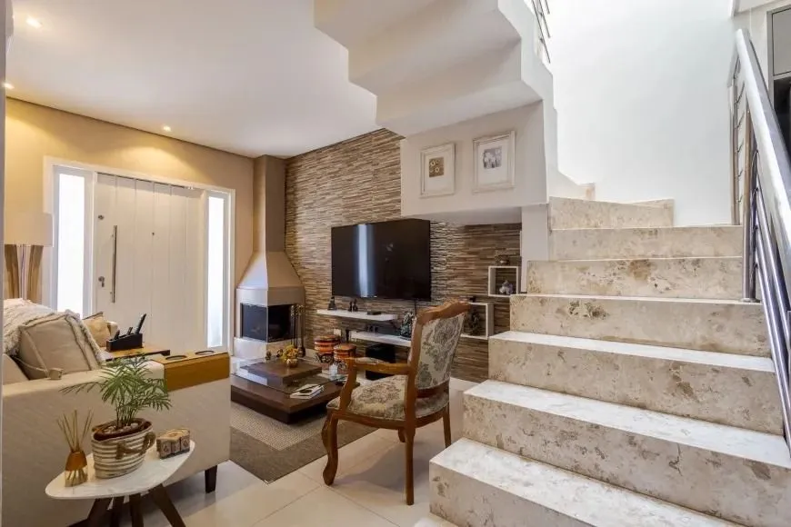 Imagem Casa semimobiliada, com churrasqueira, 3 suítes e 2 vagas no Jardim Itu Sabará