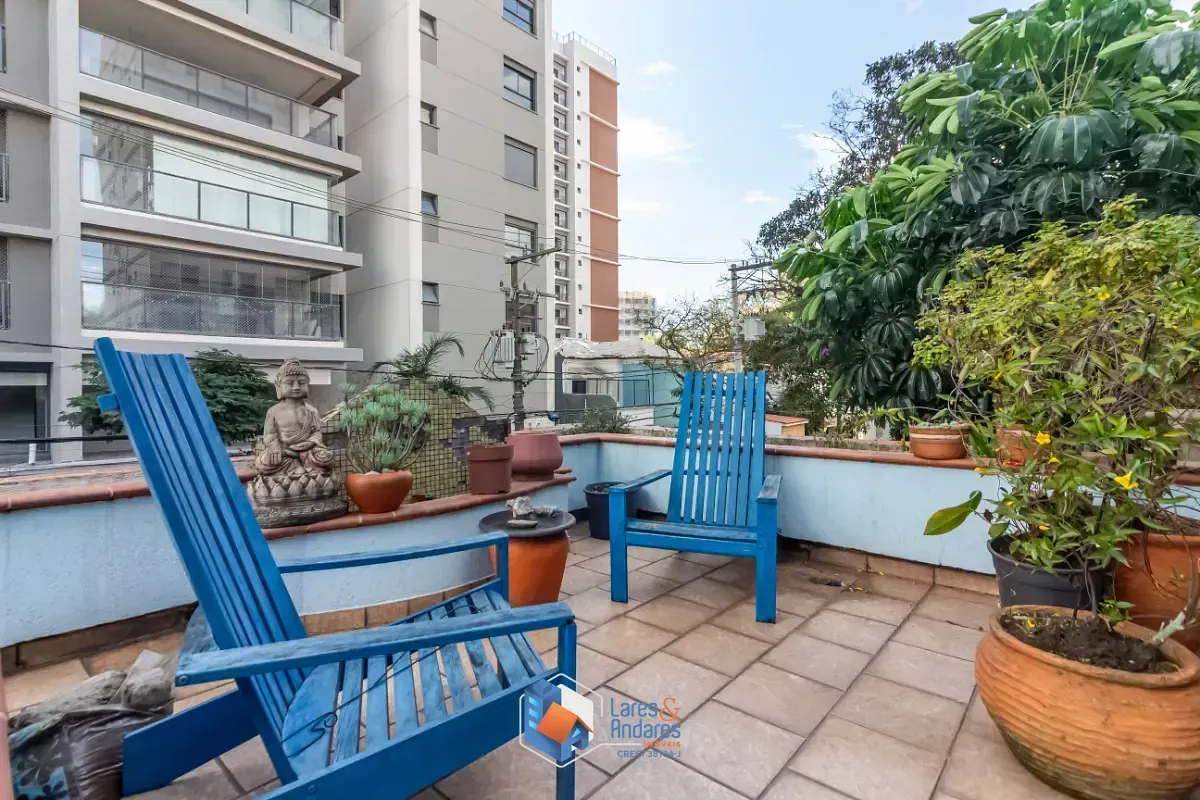 Imagem Sobrado para venda em Mirandópolis com 3 quartos, sendo 2 suítes, 234m²