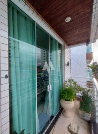 Imagem Casa triplex com piscina á venda em Santos