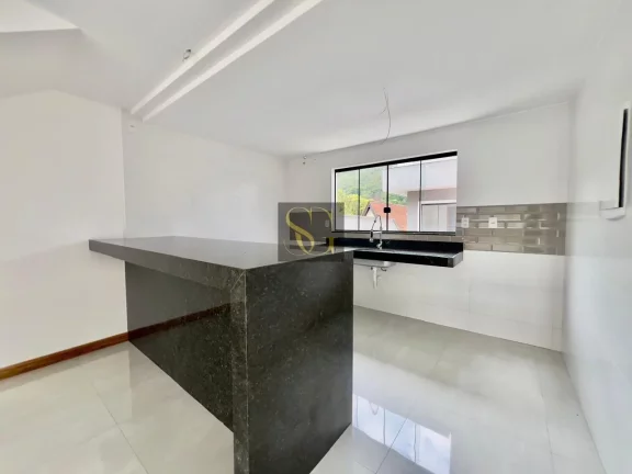Imagem Casa para Venda em Teresópolis, Alto, 3 dormitórios, 2 suítes, 3 banheiros, 2 vagas