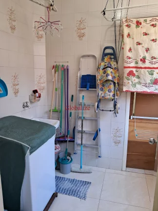 Imagem Belíssimo apartamento bem espaçoso em Santos na Aparecida com 2 dormitórios mais dependência, uma suíte e garagem fechada a venda por R$ 480.000,00