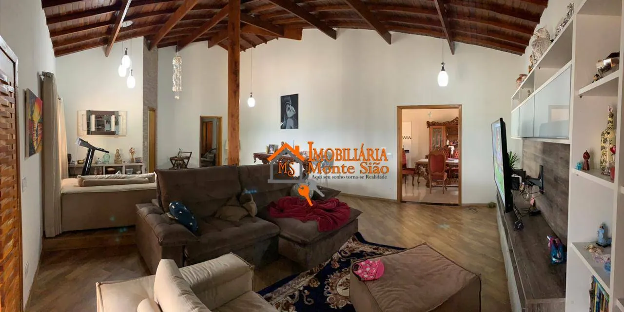 Imagem Casa com 4 dormitórios à venda, 300 m² por R$ 2.500.000,00 - Fazenda Velha - Arujá/SP