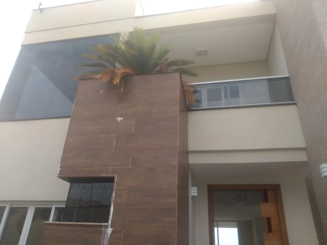 Foto do imóvel Casa à venda 3 Quartos, 3 Suites, 3 Vagas, 892.1M², Village Mantiqueira, Guaratinguetá - SP