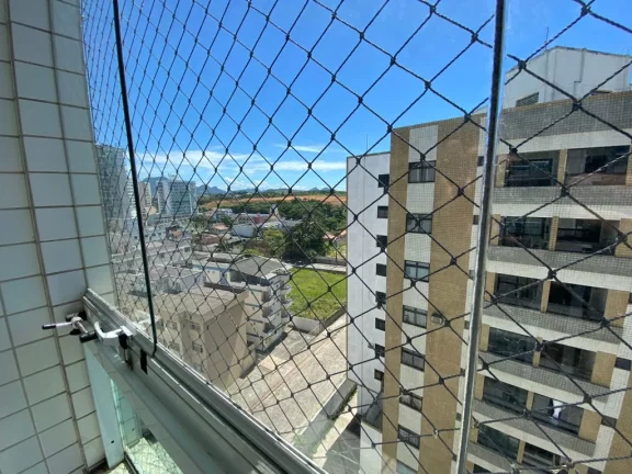 Imagem Belíssimo 3 quartos sendo uma suíte com varanda com vista para o mar em localização privilegiada da Praia do Morro