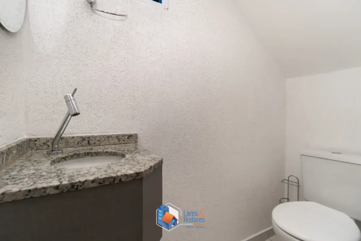 Imagem Sobrado para venda em Jardim Nossa Senhora do Carmo com 3 quartos, sendo 1 suíte, 152m²