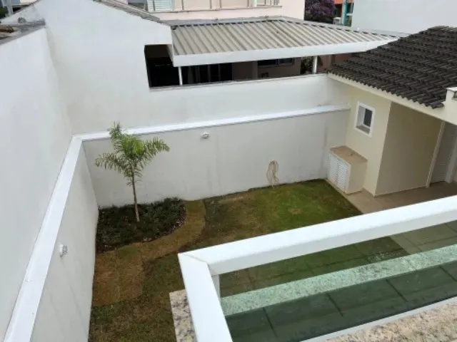 Imagem Casa no Condomínio Lago da Serra, ao lado do lago no centro da cidade de Araçoiaba da Serra