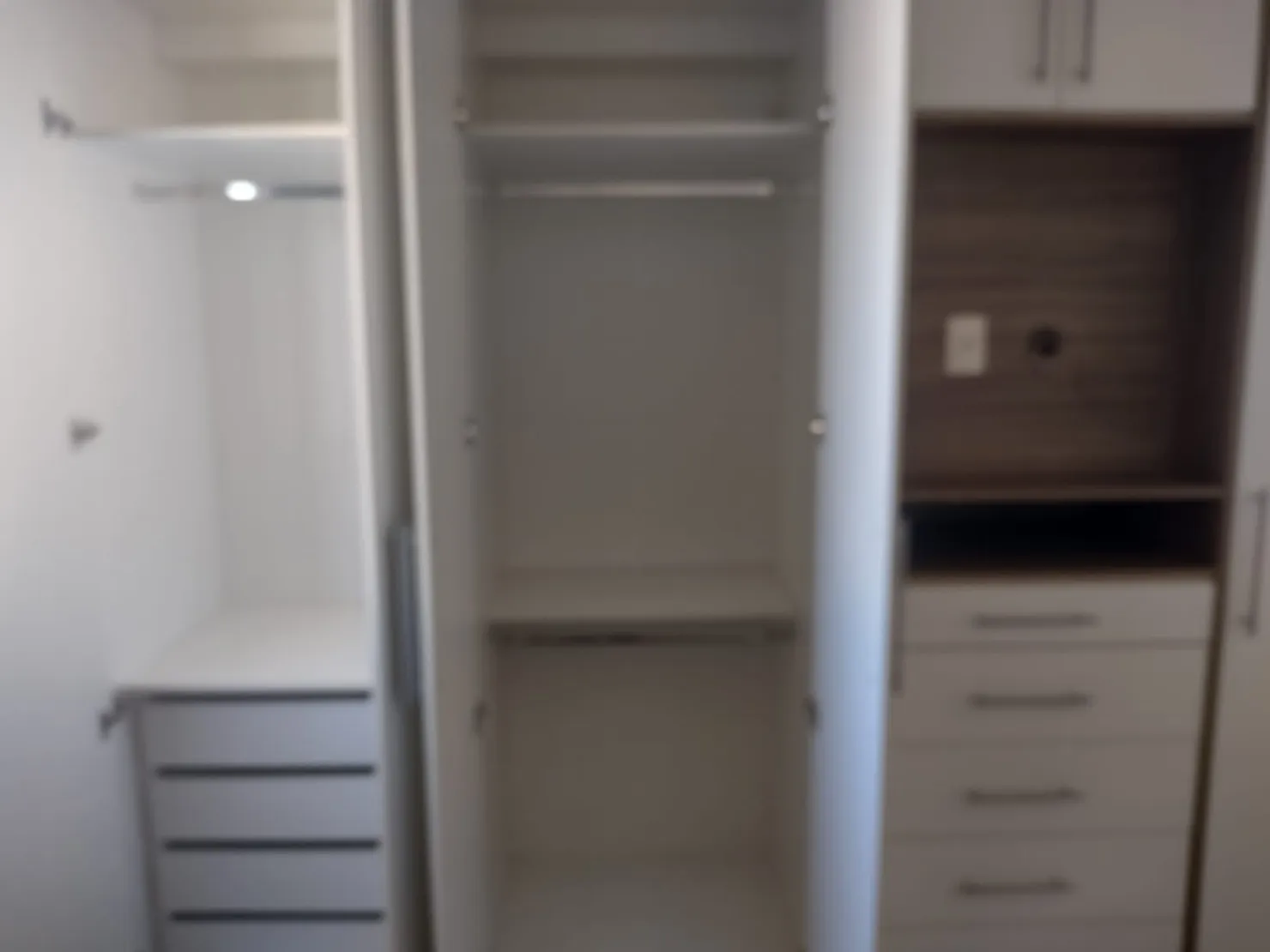 Imagem Apartamento à venda 2 Quartos, 1 Suite, 1 Vaga, 76.5M², Centro, Taubaté - SP | Condomínio Los Angeles