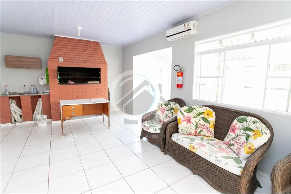 Imagem Descubra a combinação perfeita de praticidade e tranquilidade nesta sala comercial localizada no c...