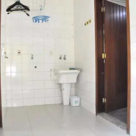 Imagem LINDA E AMPLA CASA DE 203M², EM EXCELENTE LOCALIZAÇÃO DO PARQUE SÃO DOMINGOS!!