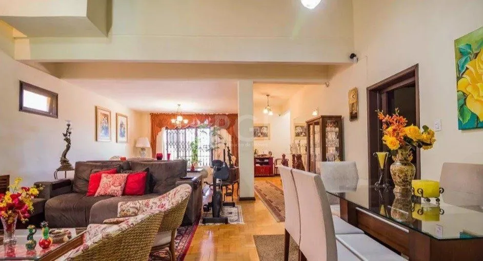 Imagem Casa para Venda - 294.4m², 4 dormitórios, sendo 2 suites, 2 vagas - Nonoai