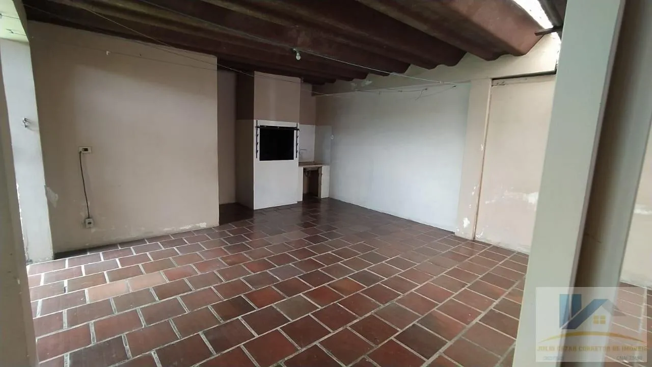 Imagem Casa para Venda em São José dos Pinhais, Três Marias, 4 dormitórios, 2 banheiros, 4 vagas