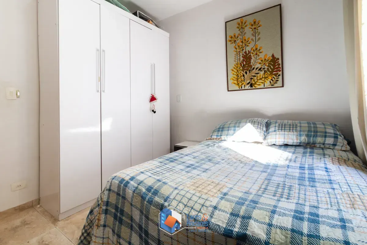 Imagem Sobrado para venda em Vila Nova Caledônia com 3 quartos, sendo 1 suíte, 168m²