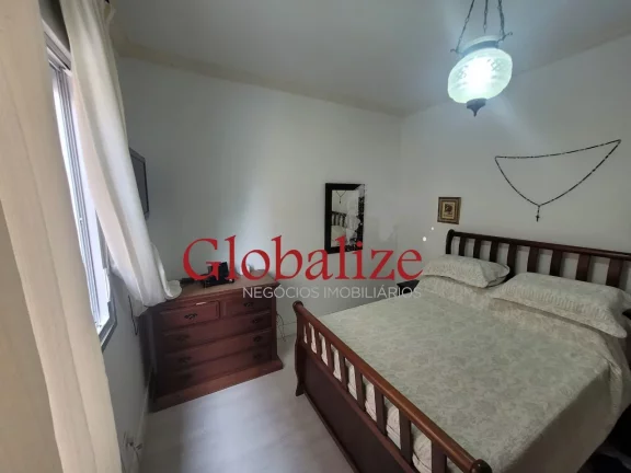 Imagem APARTAMENTO 02 QUARTOS + DEPENDÊNCIA DE EMPREGADA R$680.000,00, PRÓXIMO DA PRAIA, VILA RICA, APARTAMENTO ENORME E COM SACADA E LOCAL PRIVILEGIADO