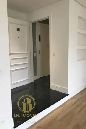 Imagem Apartamento Espaçoso Pronto para Morar na Vila Mariana com 4 Quartos, 3 Suítes e Área de Lazer Completa