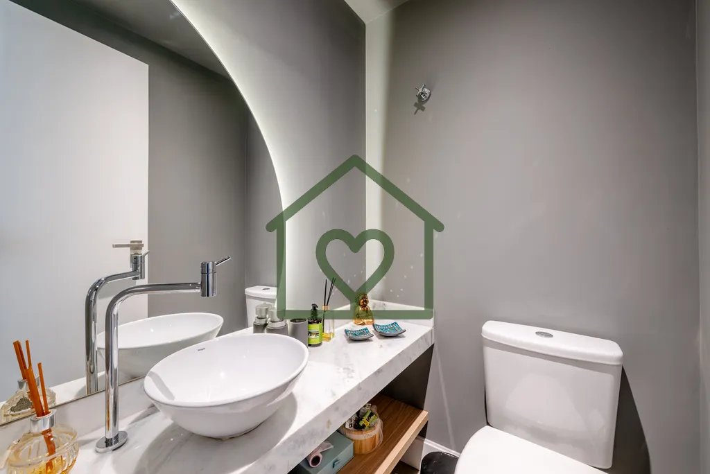 Imagem Lindo apartamento mobiliado de 70m² no bairro Boa Vista, Porto Alegre. Com 2 suítes e 2 vagas de g...