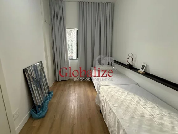 Imagem Apartameno à venda com 65m², 2 quartos, 1 suíte, frente mar, 1 vaga por R$885.000,00 no José Menino em Santos