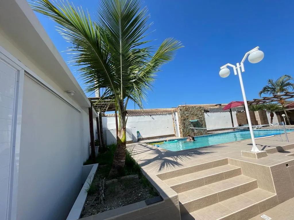 Imagem Casa para Venda em Itanhaém, Cibratel II, 2 dormitórios, 2 suítes, 2 banheiros, 5 vagas