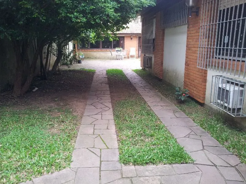 Imagem Casa para Venda - 400m², 3 dormitórios, sendo 1 suites, 2 vagas - Cristal