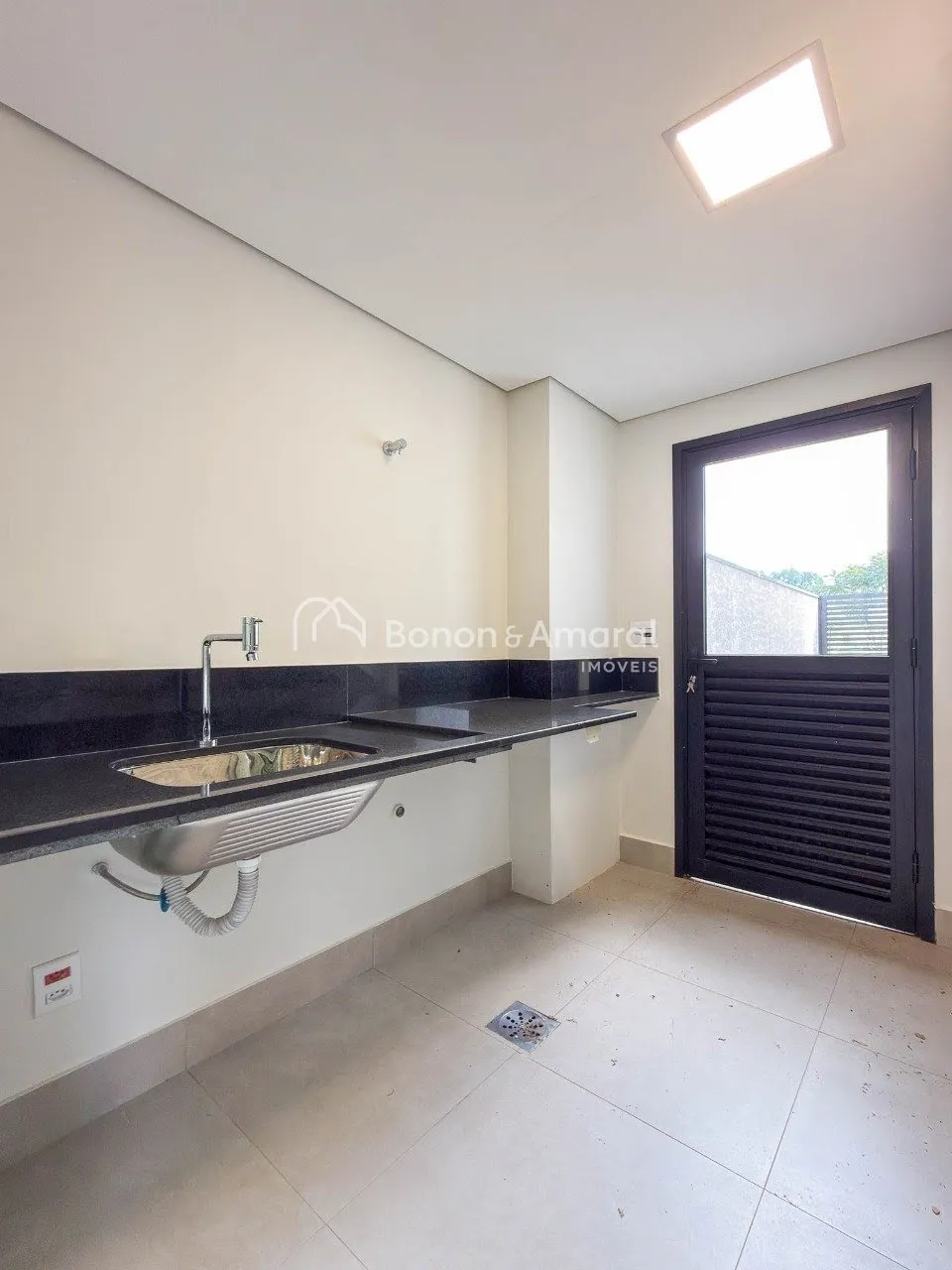 Imagem Casa Moderna com Piscina no Condomínio Bella Campinas - Exclusividade e Conforto em Localização Estratégica