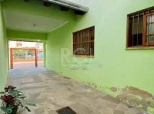 Imagem Casa para Venda - 166m², 3 dormitórios, sendo 1 suites, 4 vagas - Vila Márcia