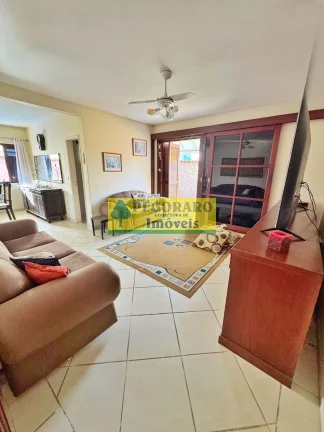 Imagem Casa de luxo à venda em Caraguatatuba-SP, bairro Martim de Sá: 4 quartos, 2 suítes, 2 salas, 3 banheiros, 3 vagas de garagem, 249m².