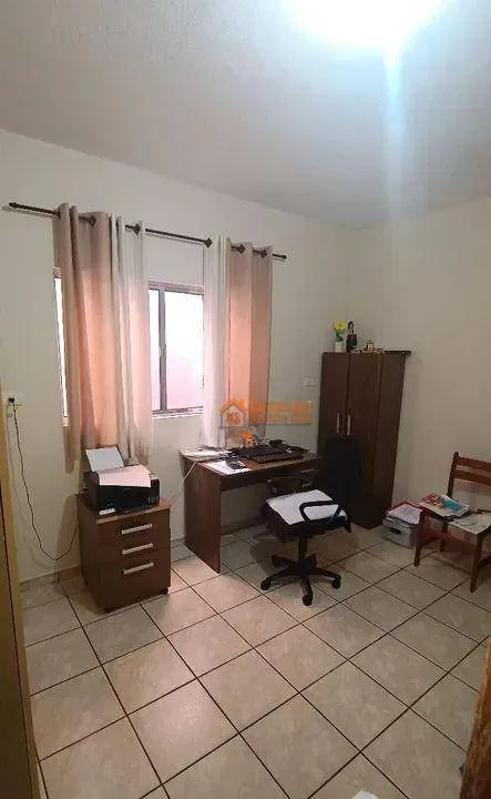 Imagem Casa com 4 dormitórios à venda por R$ 586.000,00 - Jardim da Mamãe - Guarulhos/SP