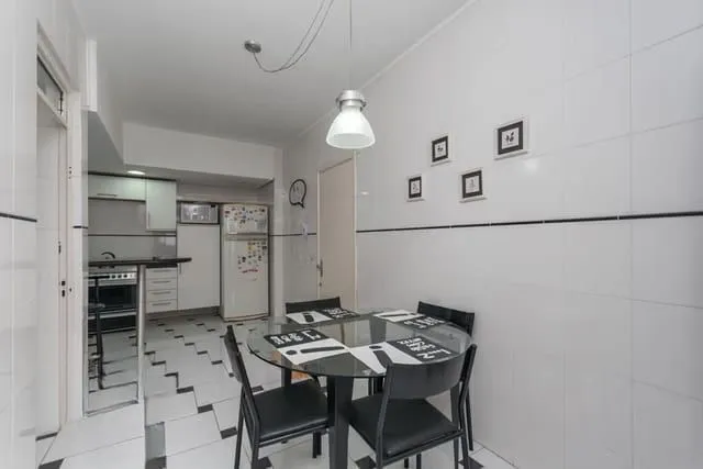 Imagem Apartamento 4 dorms à venda Rua Vinte e Quatro de Outubro, Moinhos de Vento - Porto Alegre