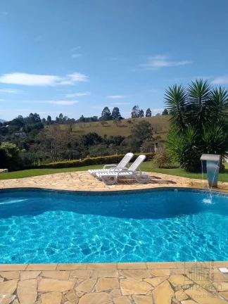 Imagem Chácara em Piracaia - 204m², 3 Dormitórios, em Condomínio