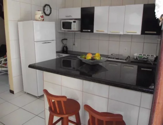 Imagem Sobrado na quadra do mar